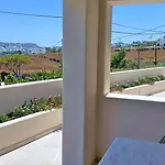 Lovely Hot-l 4* Fira (Santorini)