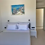 Lovely Hot-l Hotel 4*
