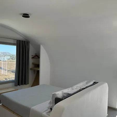 Lovely Hot-l 4* Тира