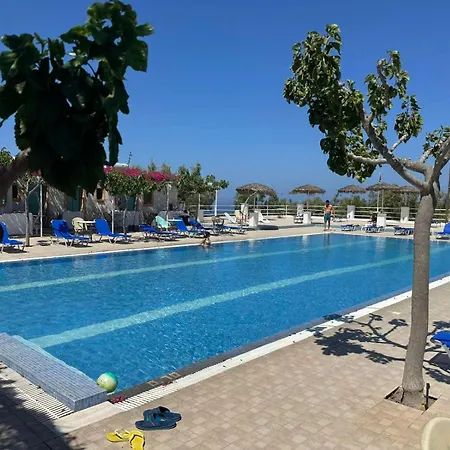 Lovely Hot-l 4* Fira (Santorini)