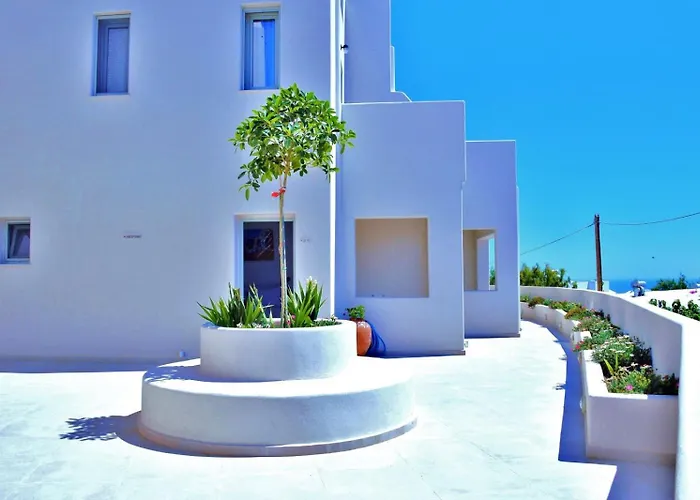 Lovely Hot-l Hotel Fira (Santorini)