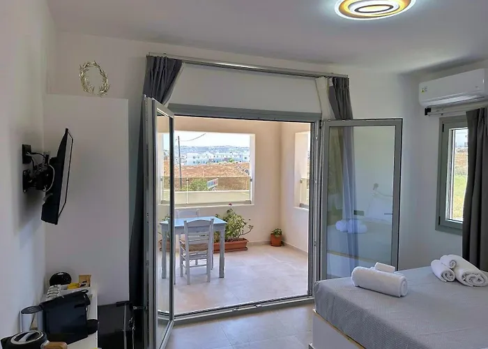 Lovely Hot-l 4* Fira (Santorini)