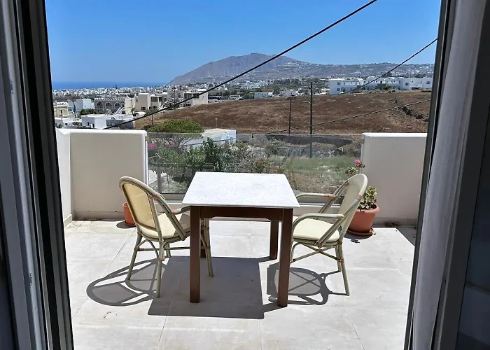 Lovely Hot-l Hotel 4*