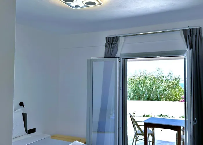 Lovely Hot-l 4* Fira (Santorini)