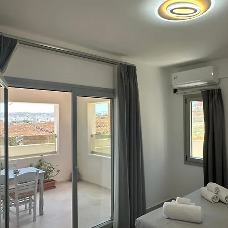 Lovely Hot-l Ξενοδοχείο 4*
